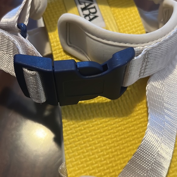 Zara Platform Sandals - Picture 4 of 4